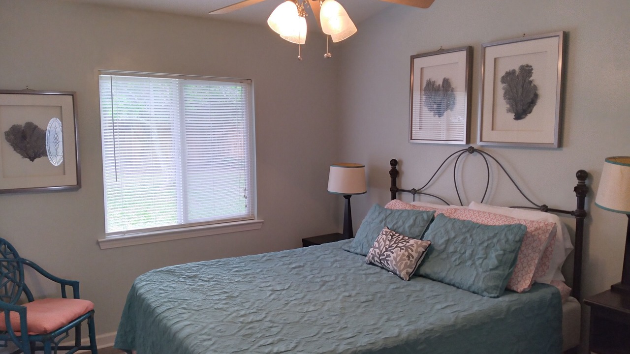 Photo of Bedroom in Gulfport
