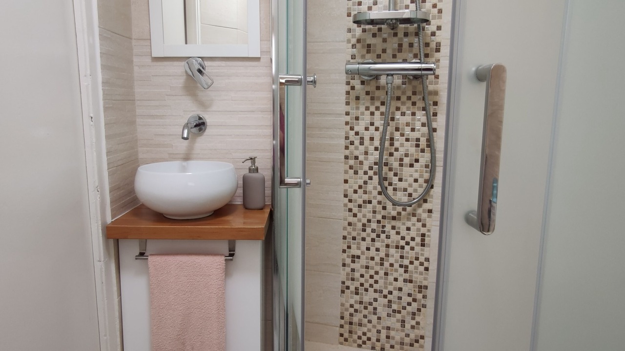 Photo of Bathroom in Gonesse