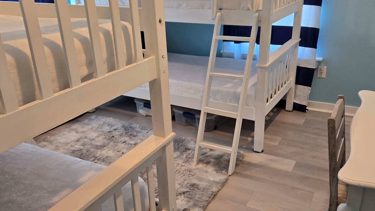 Photo of Bedroom in Silver Cay