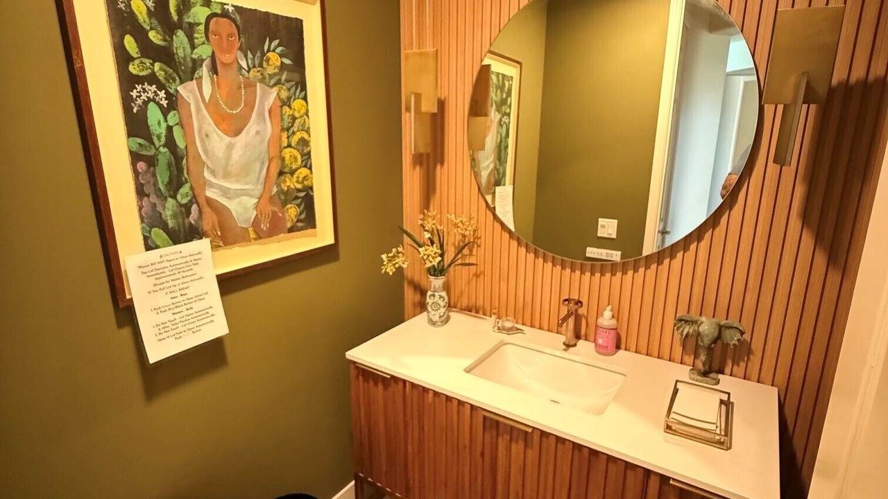 Photo of Bathroom in Huntington Beach