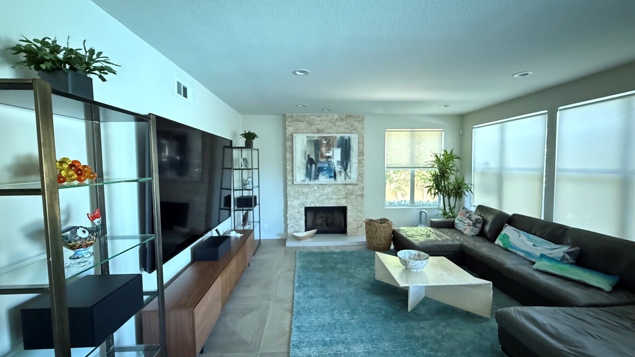 Photo of Livingroom in Huntington Beach