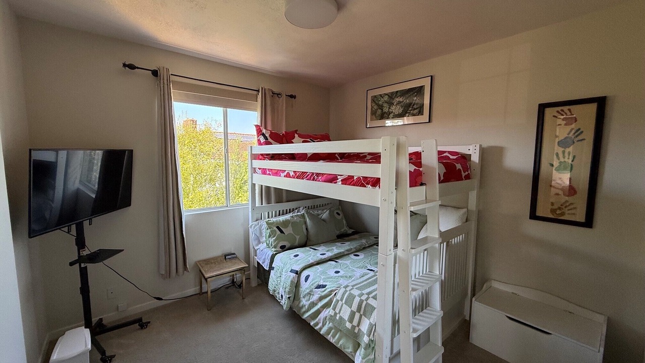 Photo of Bedroom in Huntington Beach