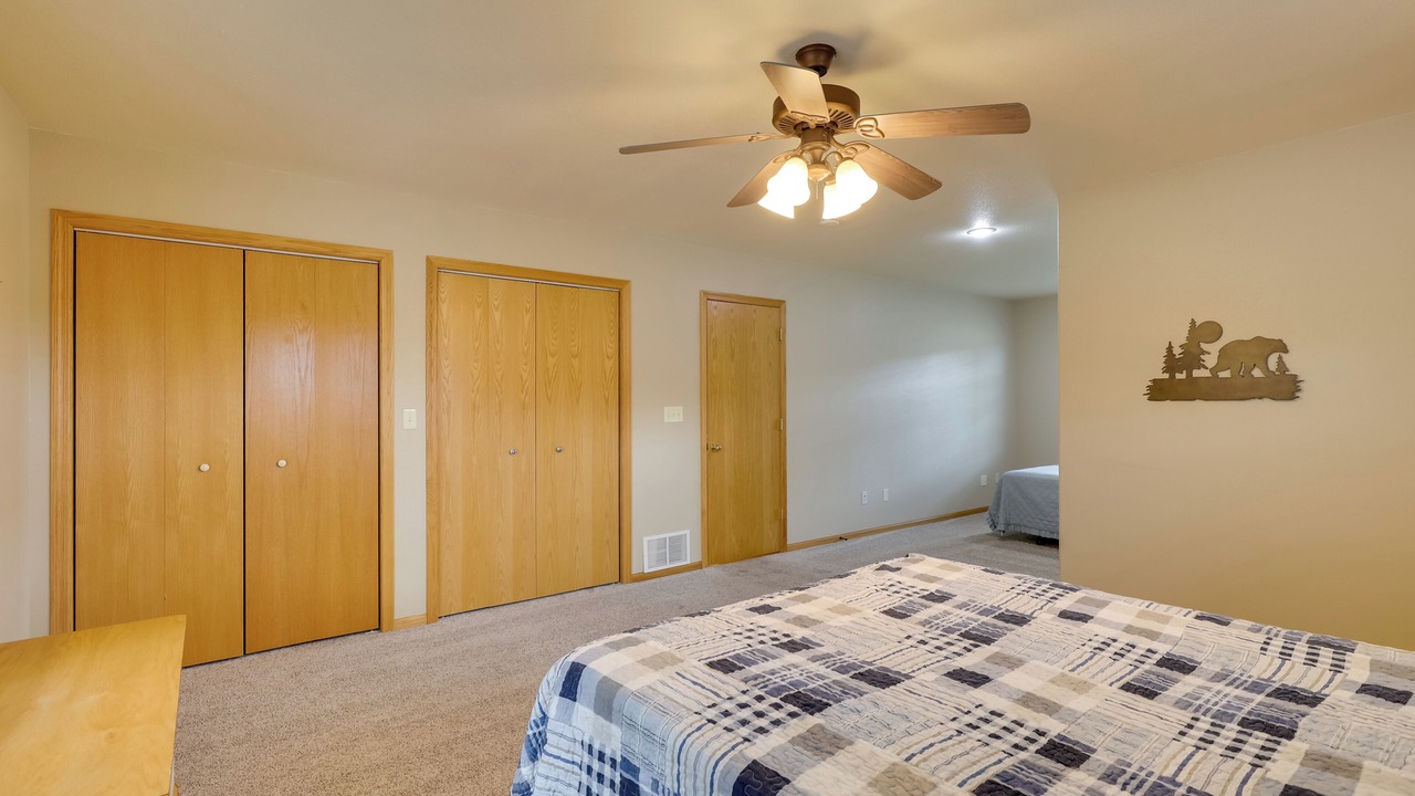 Photo of Bedroom in Hill City