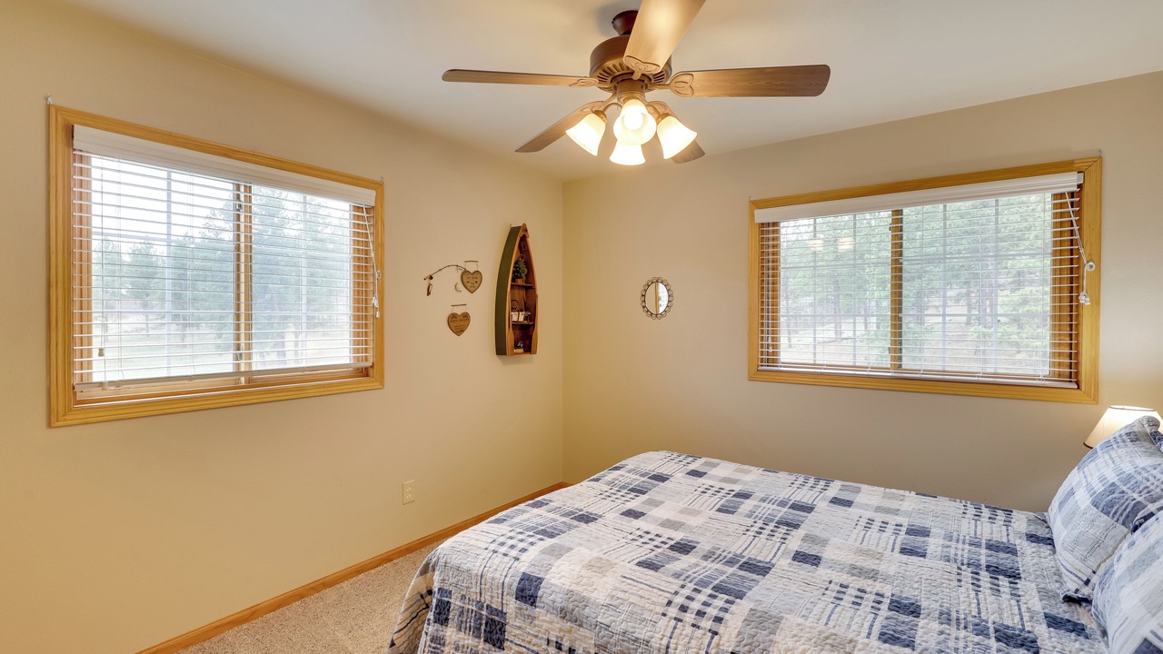 Photo of Bedroom in Hill City