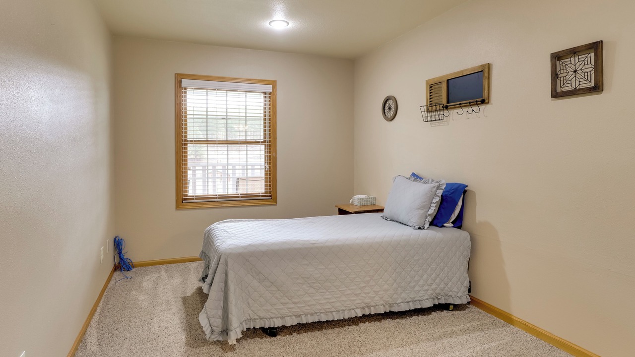 Photo of Bedroom in Hill City