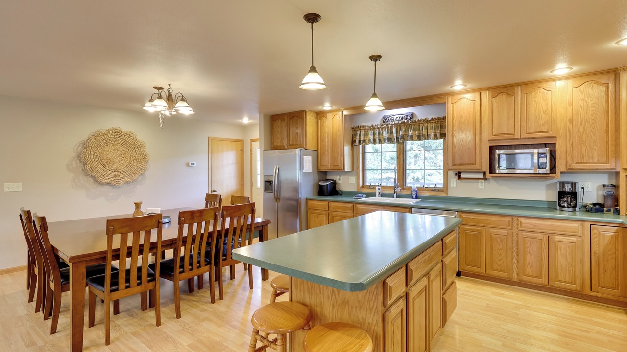Photo of Kitchen in Hill City