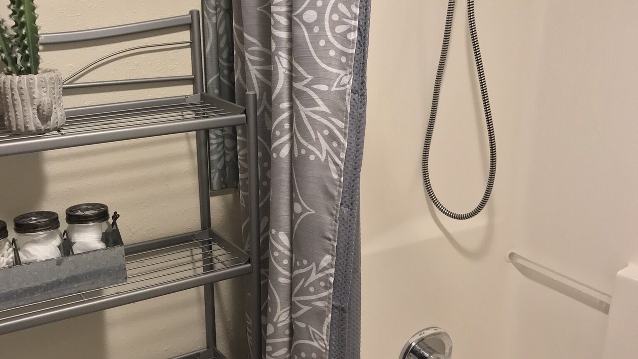 Photo of Bathroom in Hoffman Triangle
