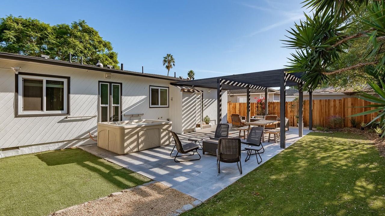 Photo of Patio Balcony in East Mesa