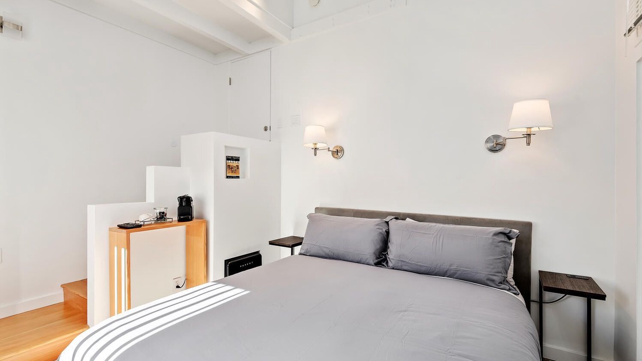 Photo of Bedroom in East Mesa