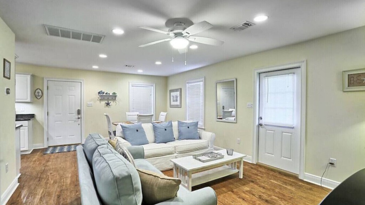 Photo of Livingroom in Old Town