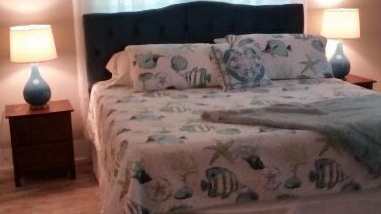 Photo of Bedroom in Mississippi City