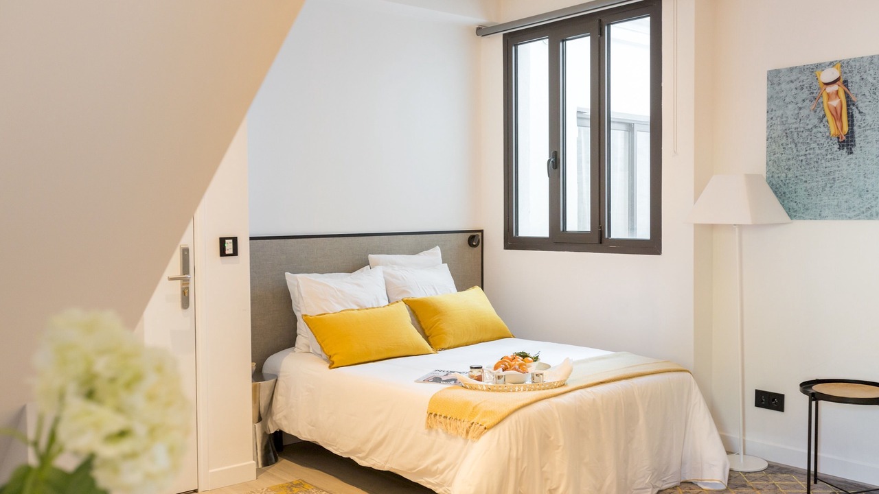 Photo of Bedroom in 15th Arrondissement