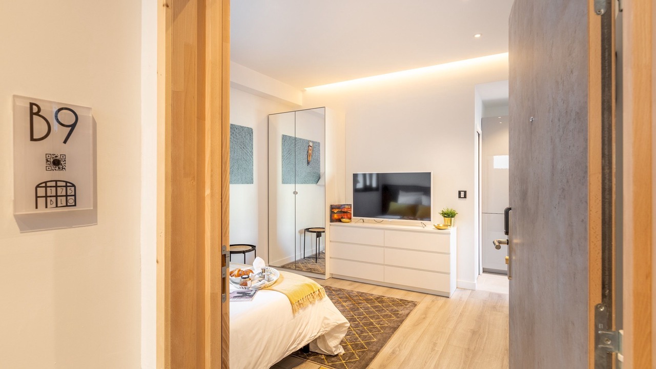 Photo of Bedroom in 15th Arrondissement
