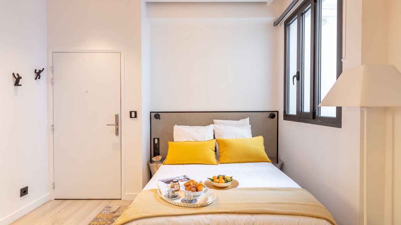 Photo of Bedroom in 15th Arrondissement