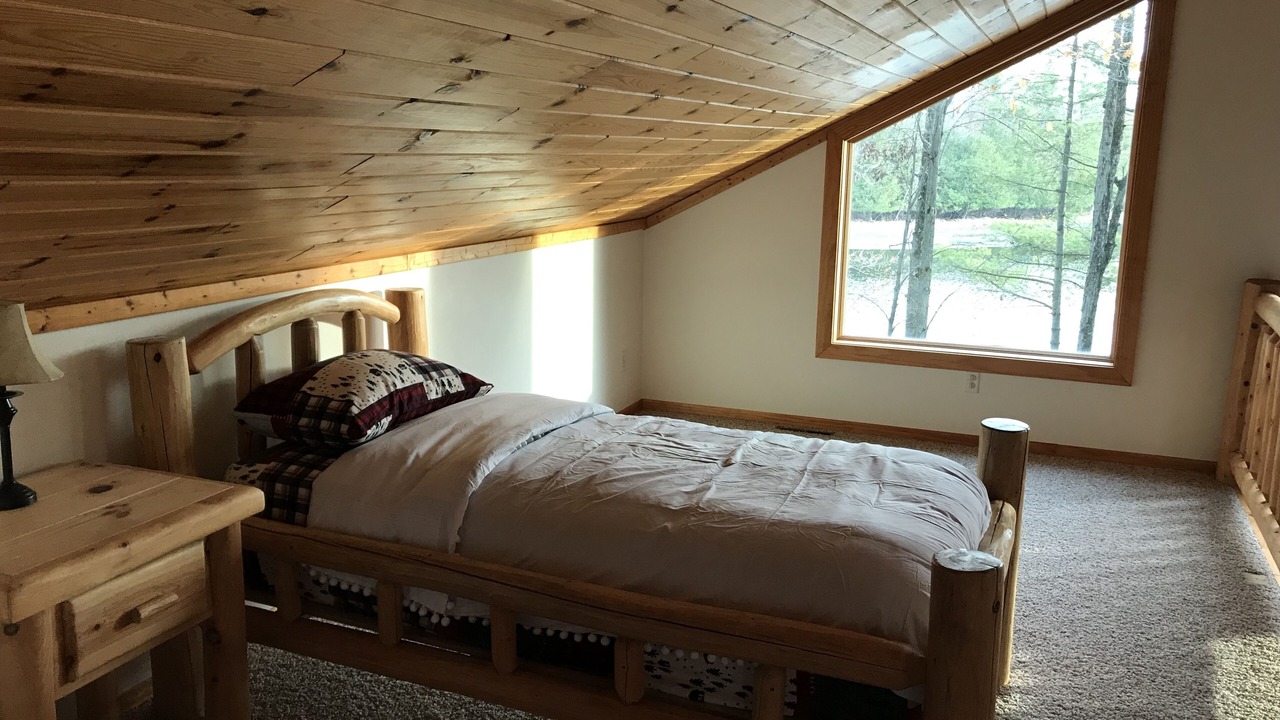 Photo of Bedroom in Abrams