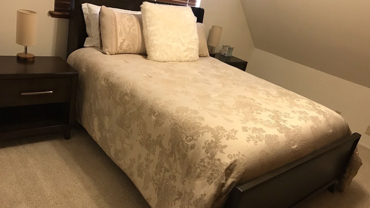 Photo of Bedroom in Lake Arrowhead