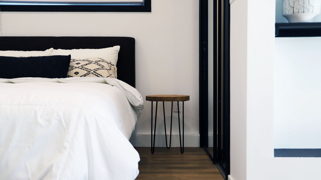 Photo of Bedroom in Woodland Hills