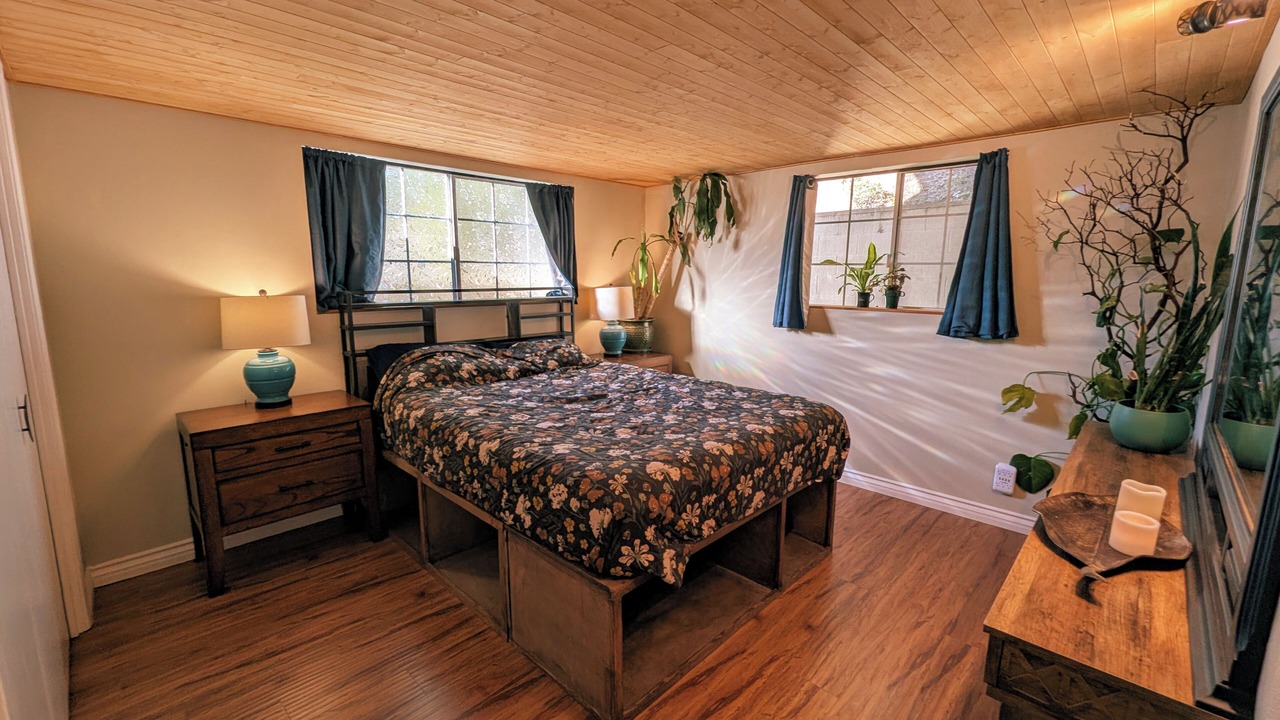 Photo of Bedroom in Lake Arrowhead