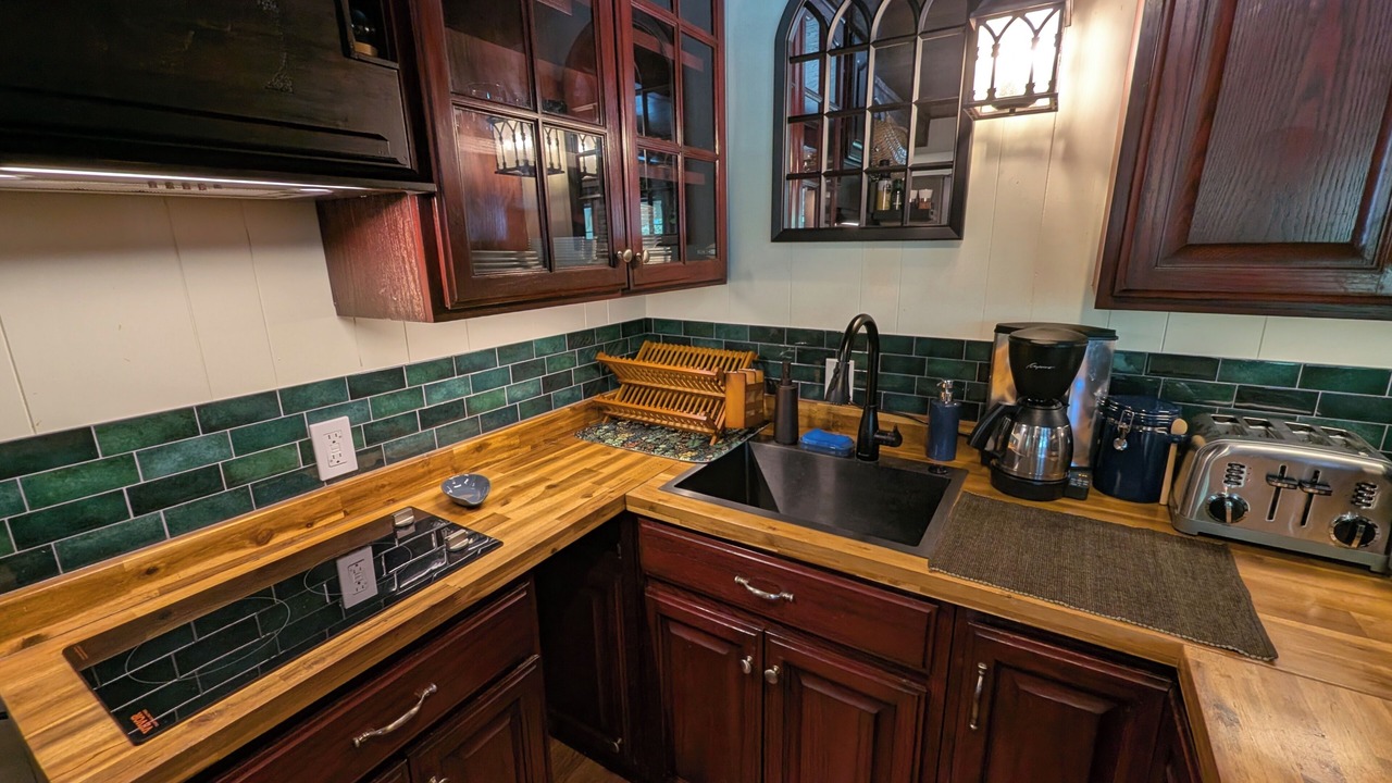 Photo of Kitchen in Lake Arrowhead