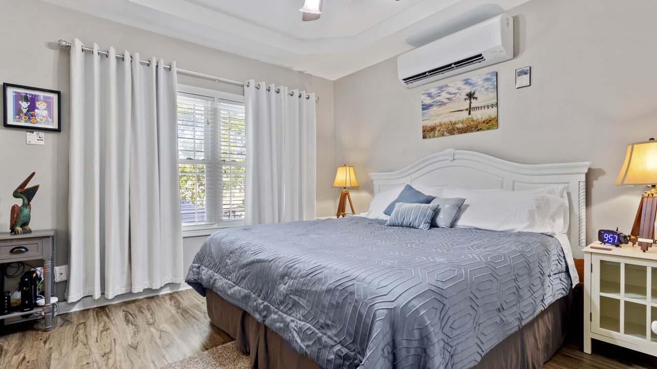Photo of Bedroom in Long Beach