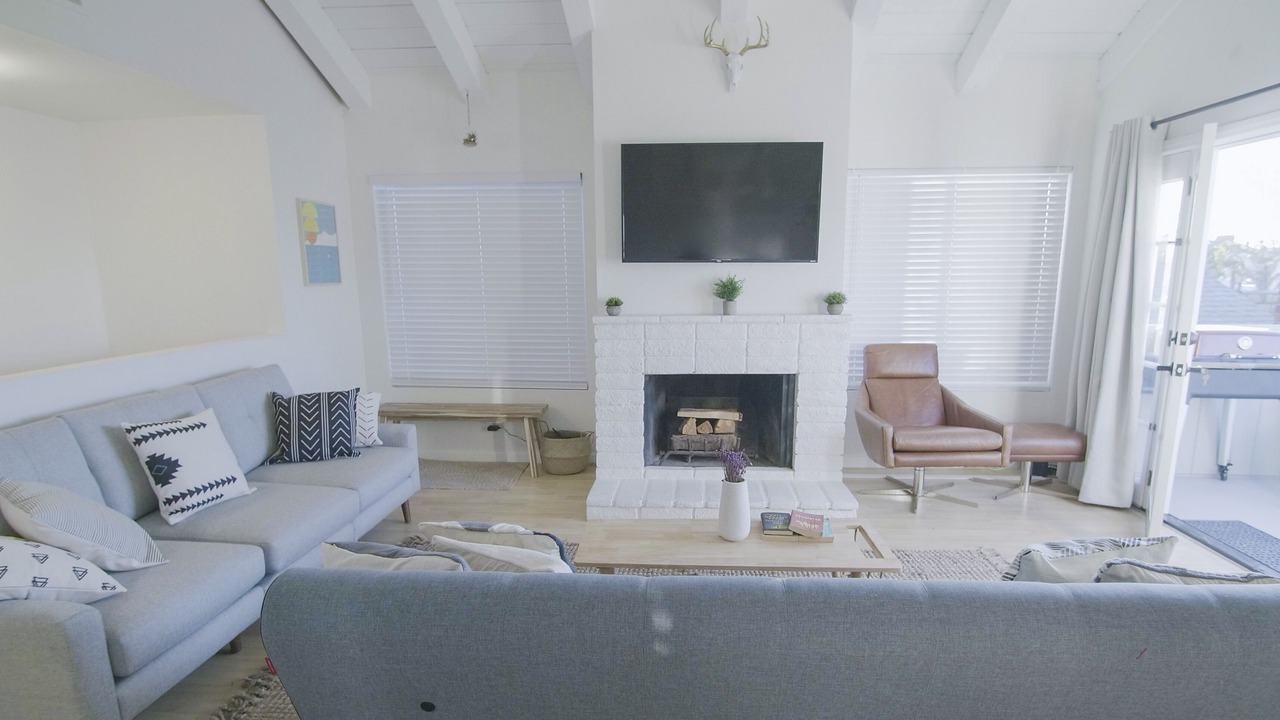 Photo of Livingroom in Newport Shores