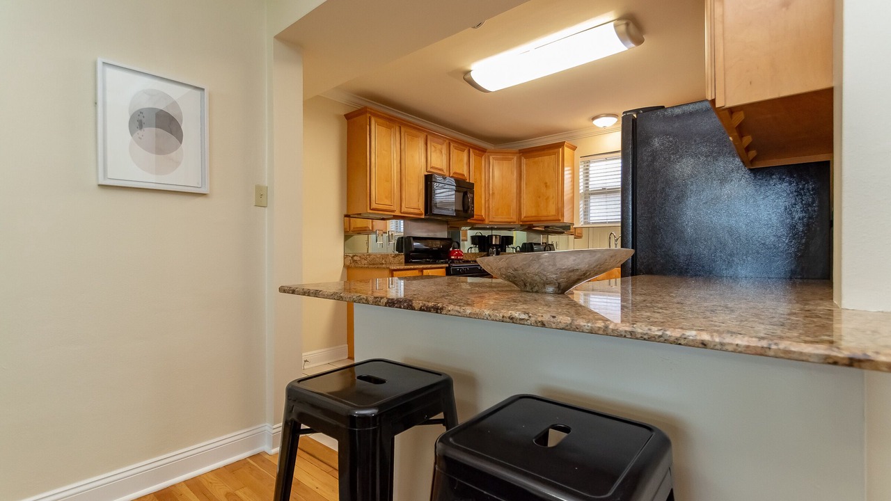 Photo of Kitchen in Lake Shore - Lake Vista
