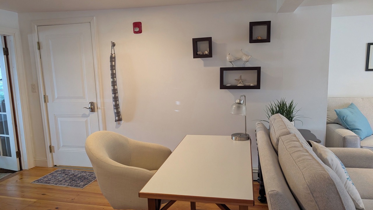 Photo of Livingroom in Onset