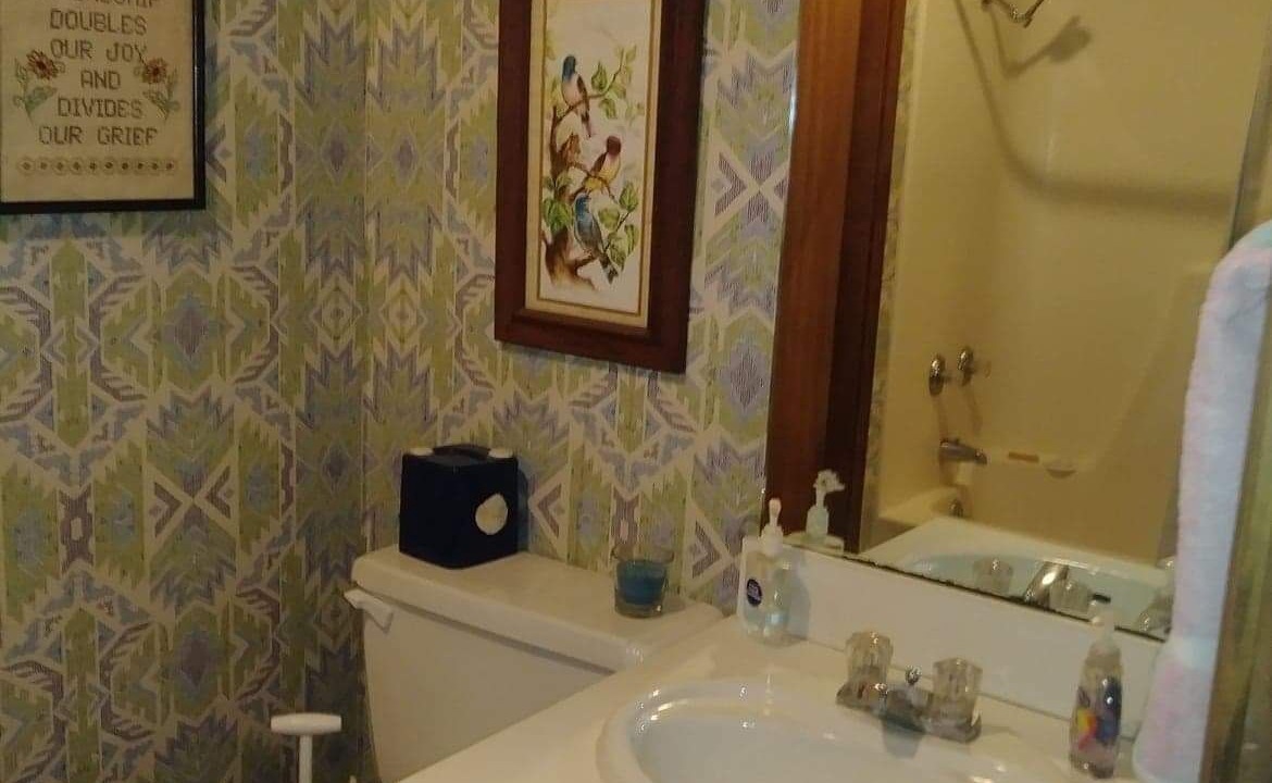 Photo of Bathroom in Diamondhead