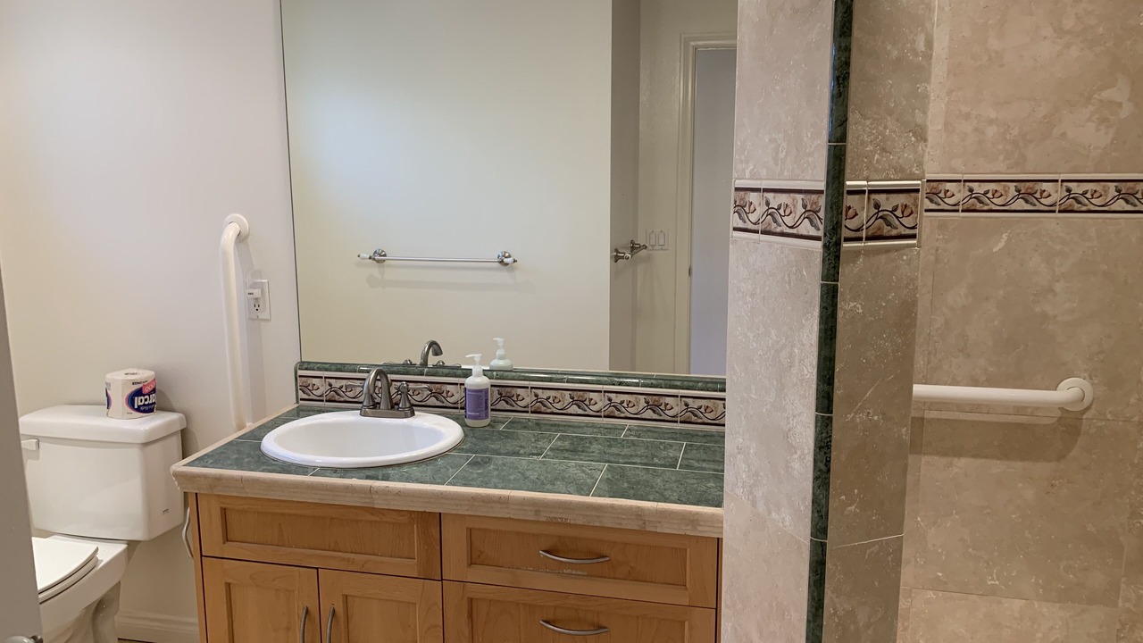 Photo of Bathroom in Meiners Oaks