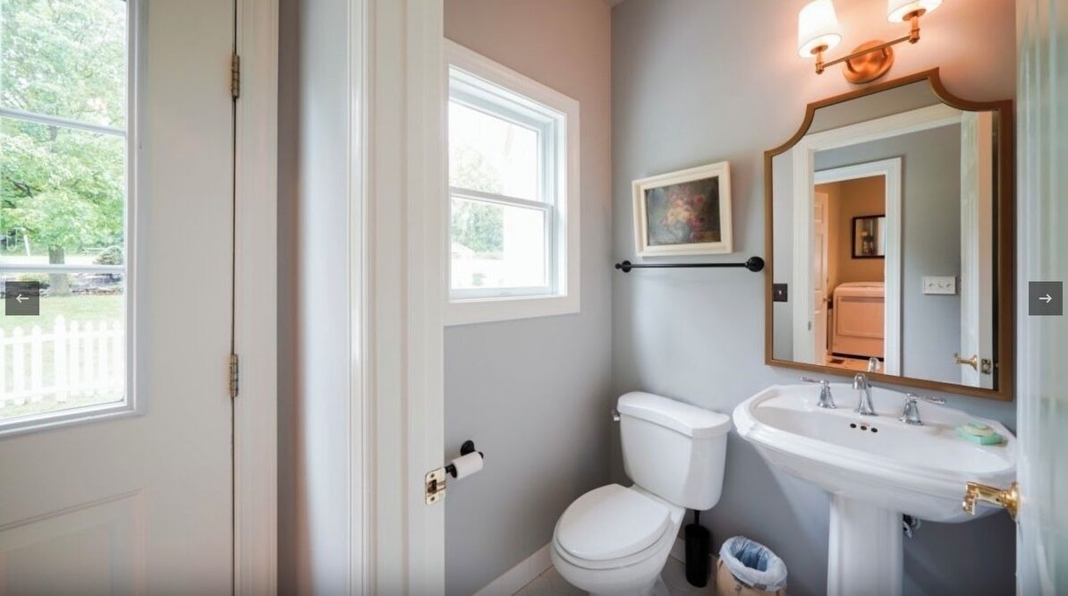 Photo of Bathroom in Round Hill