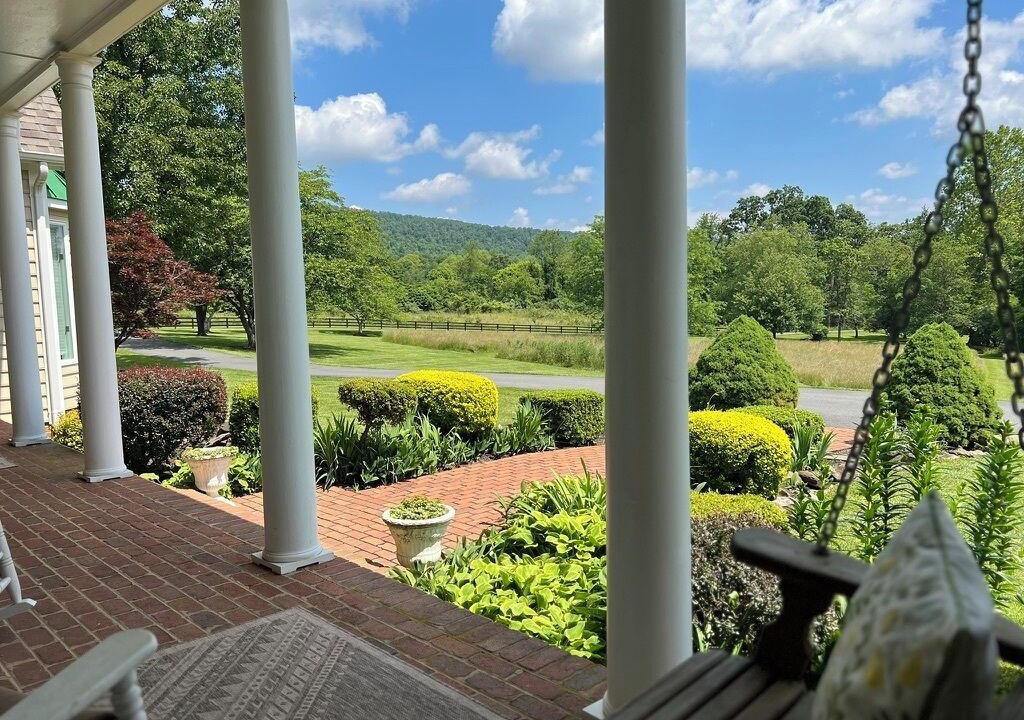 Photo of Outdoor in Round Hill