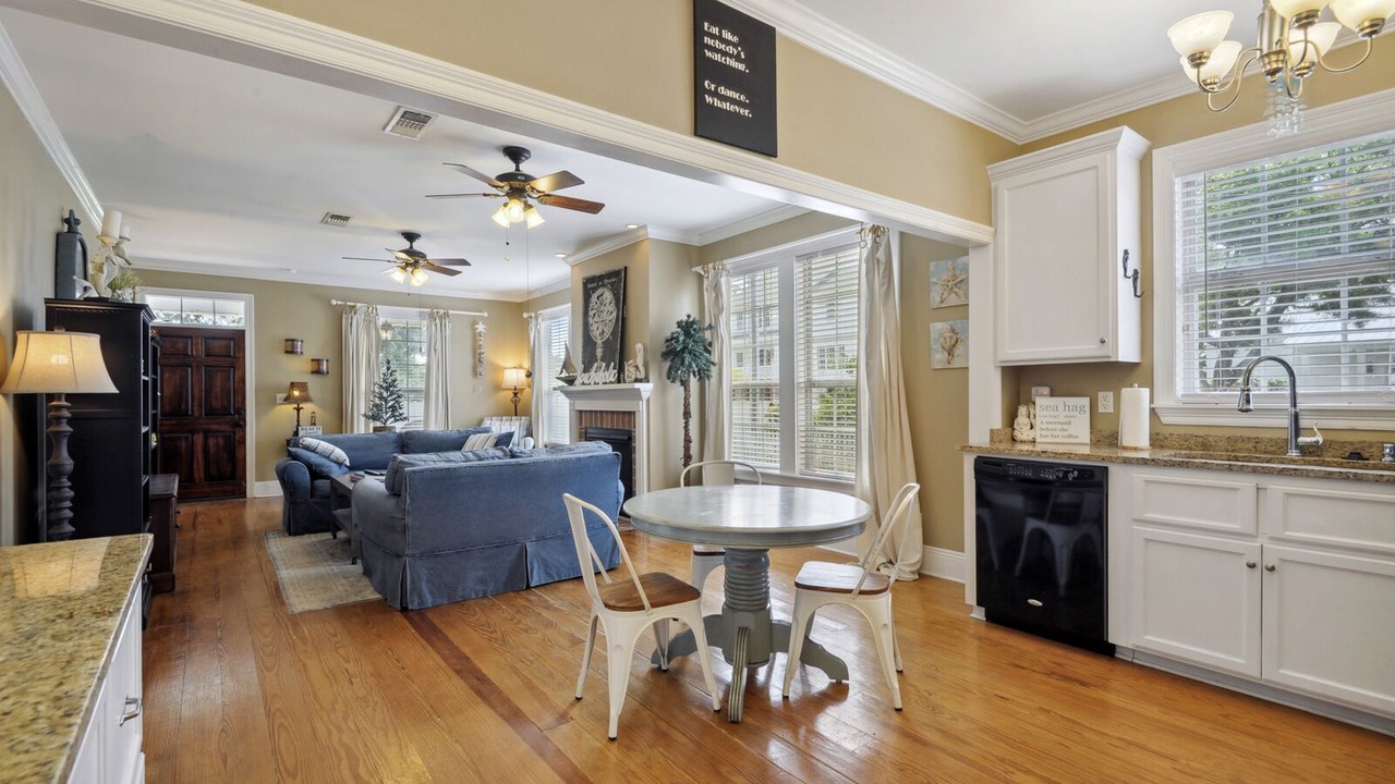 Photo of Livingroom in Pass Christian