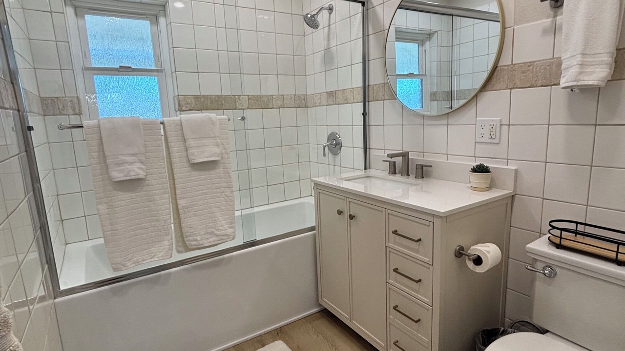 Photo of Bathroom in Ventura