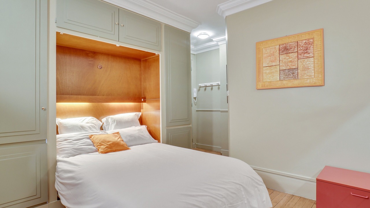 Photo of Bedroom in Batignolles