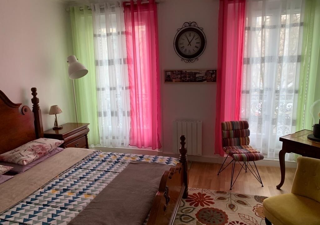 Photo of Bedroom in Chaillot
