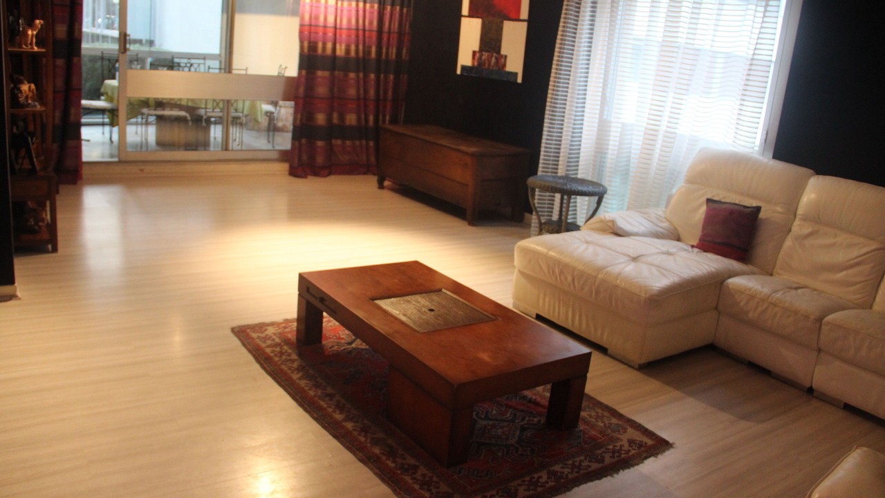 Photo of Livingroom in Le Chesnay