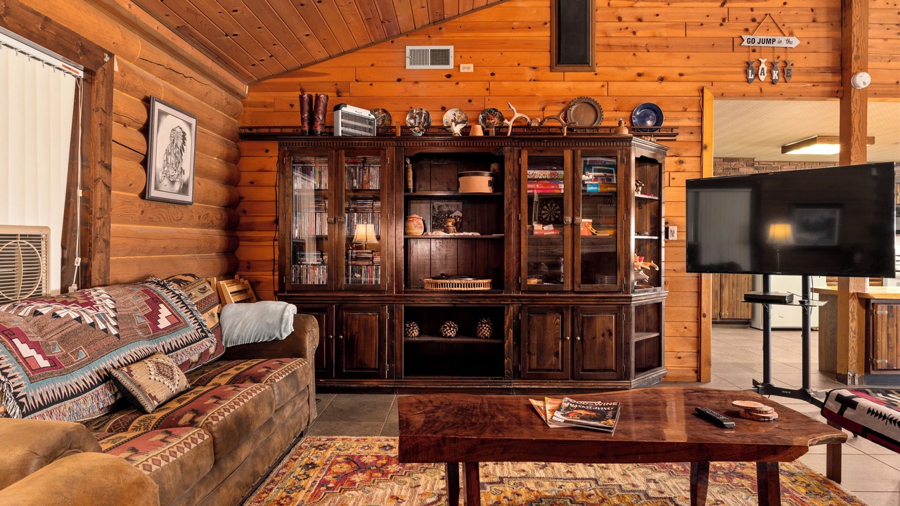 Photo of Livingroom in Wofford Heights