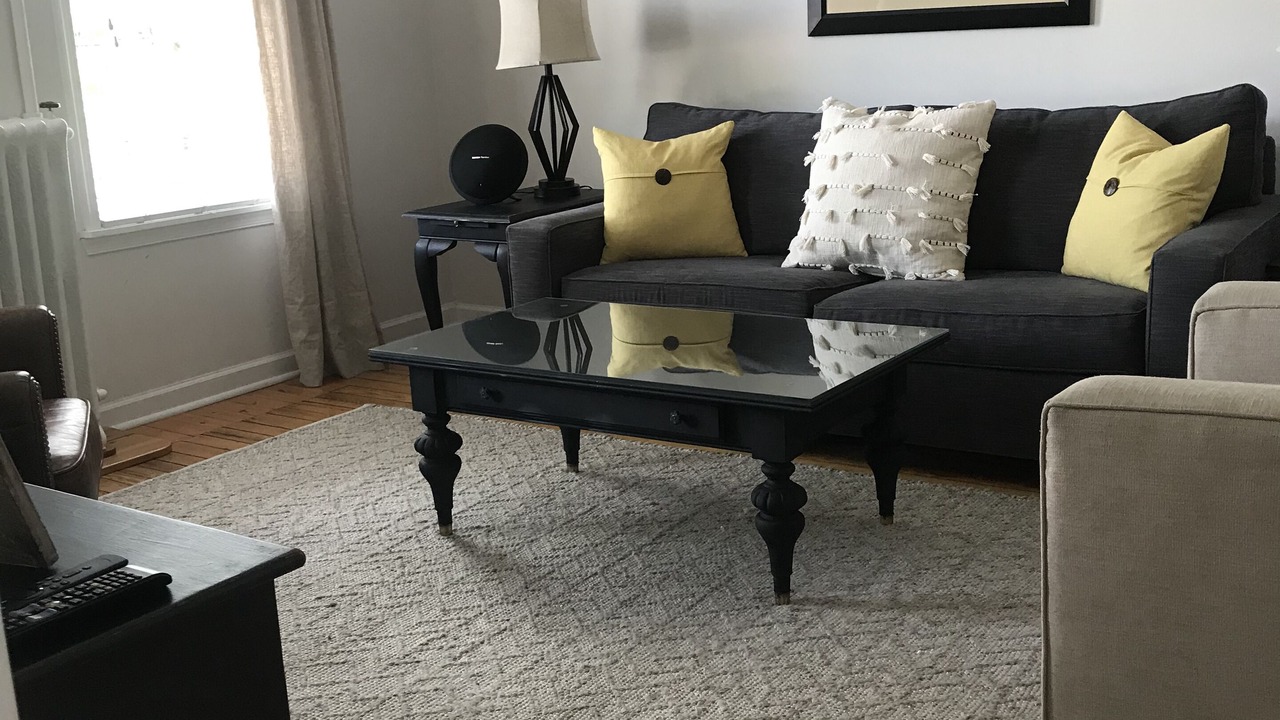Photo of Livingroom in Historic District