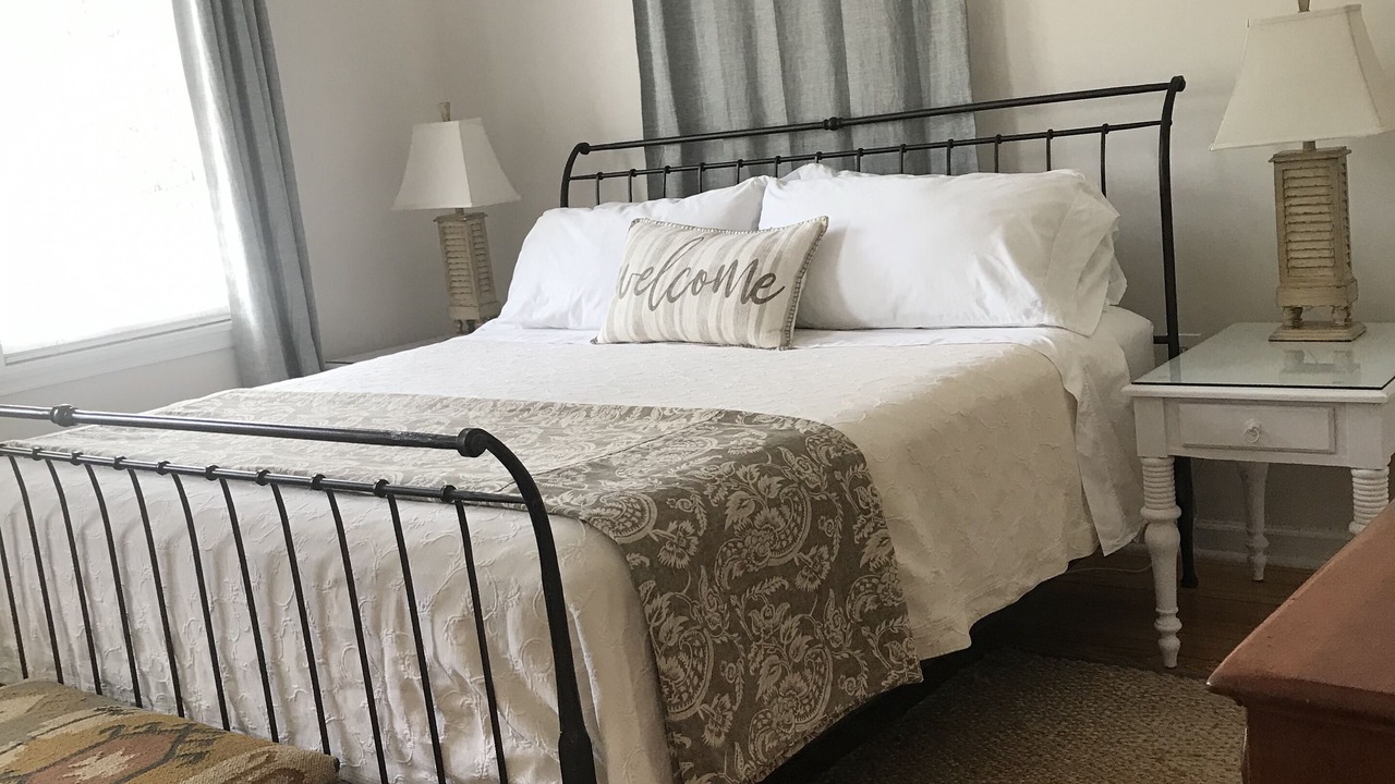 Photo of Bedroom in Historic District