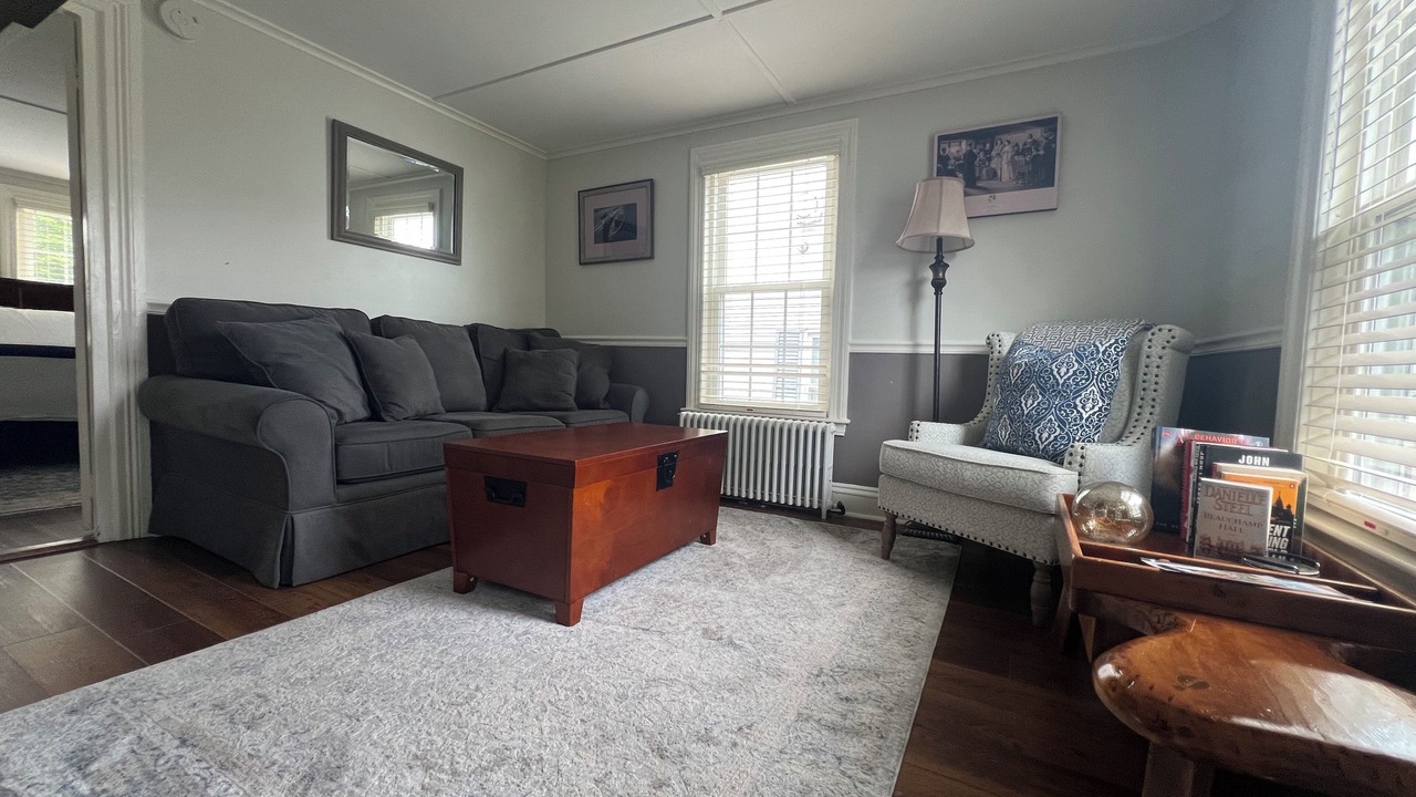 Photo of Livingroom in Plymouth Cultural District