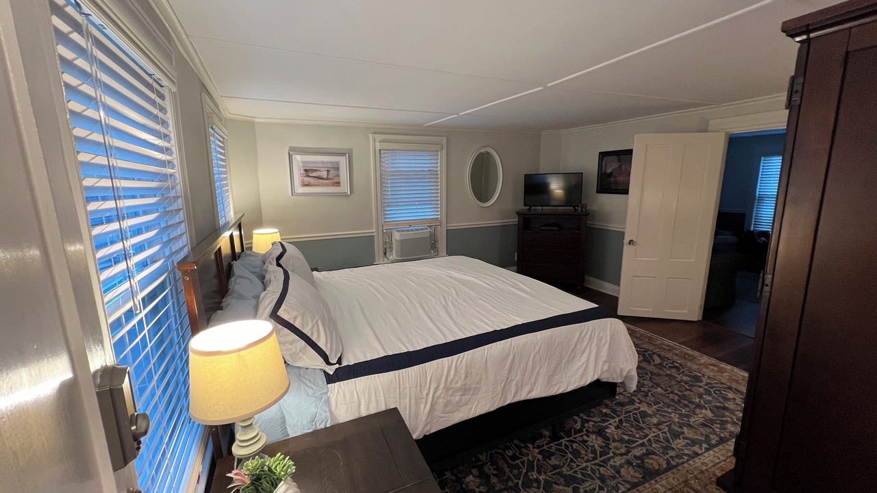 Photo of Bedroom in Plymouth Cultural District