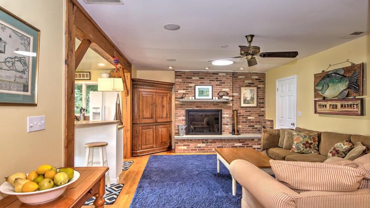 Photo of Livingroom in St. Michaels