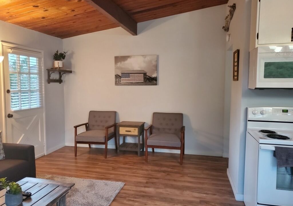 Photo of Livingroom in Bodfish