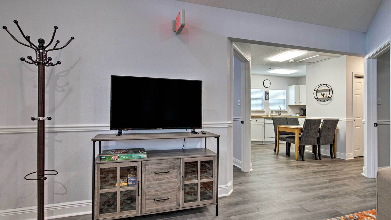 Photo of Livingroom in Biloxi