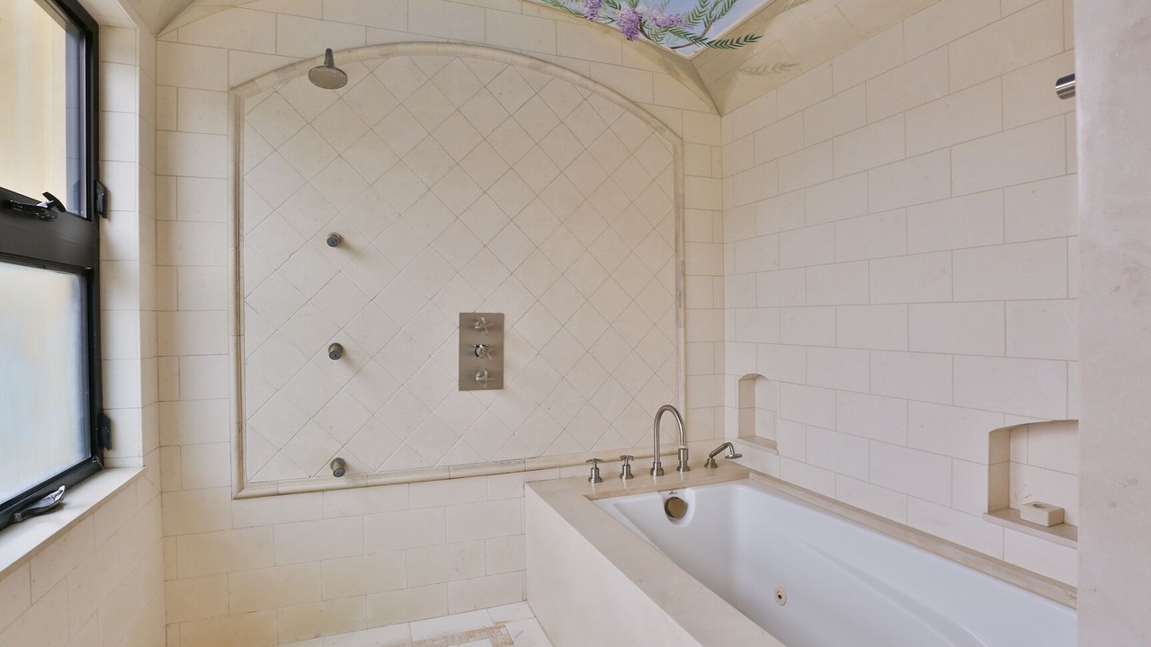 Photo of Bathroom in Pacific Palisades