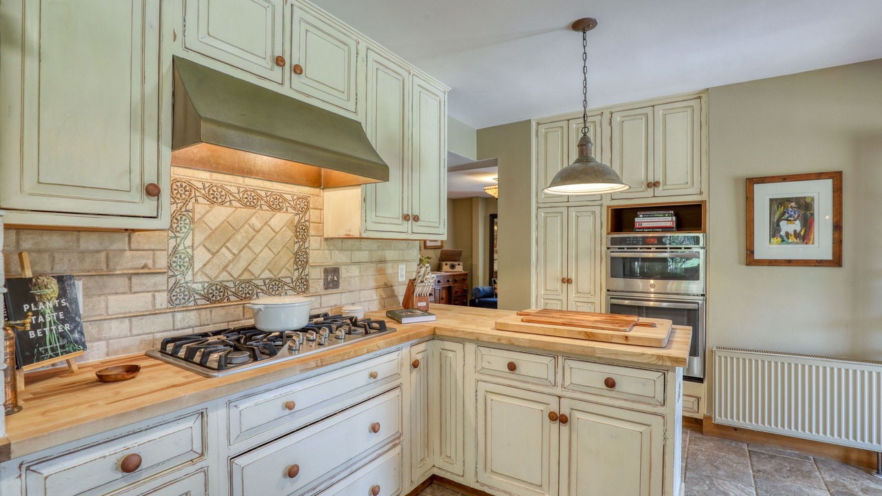 Photo of Kitchen in Bluemont