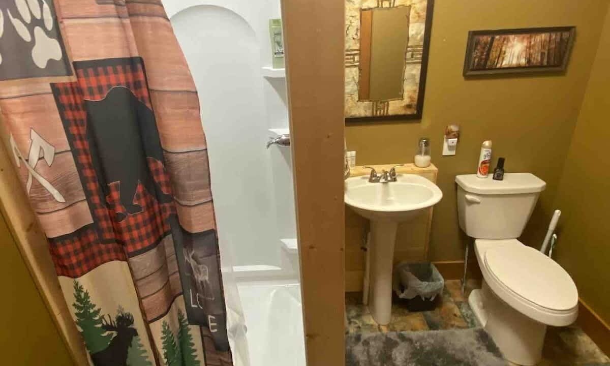 Photo of Bathroom in Hatfield