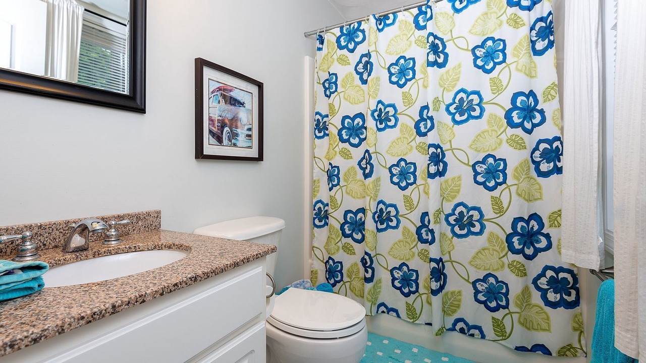 Photo of Bathroom in Bonnet Shores