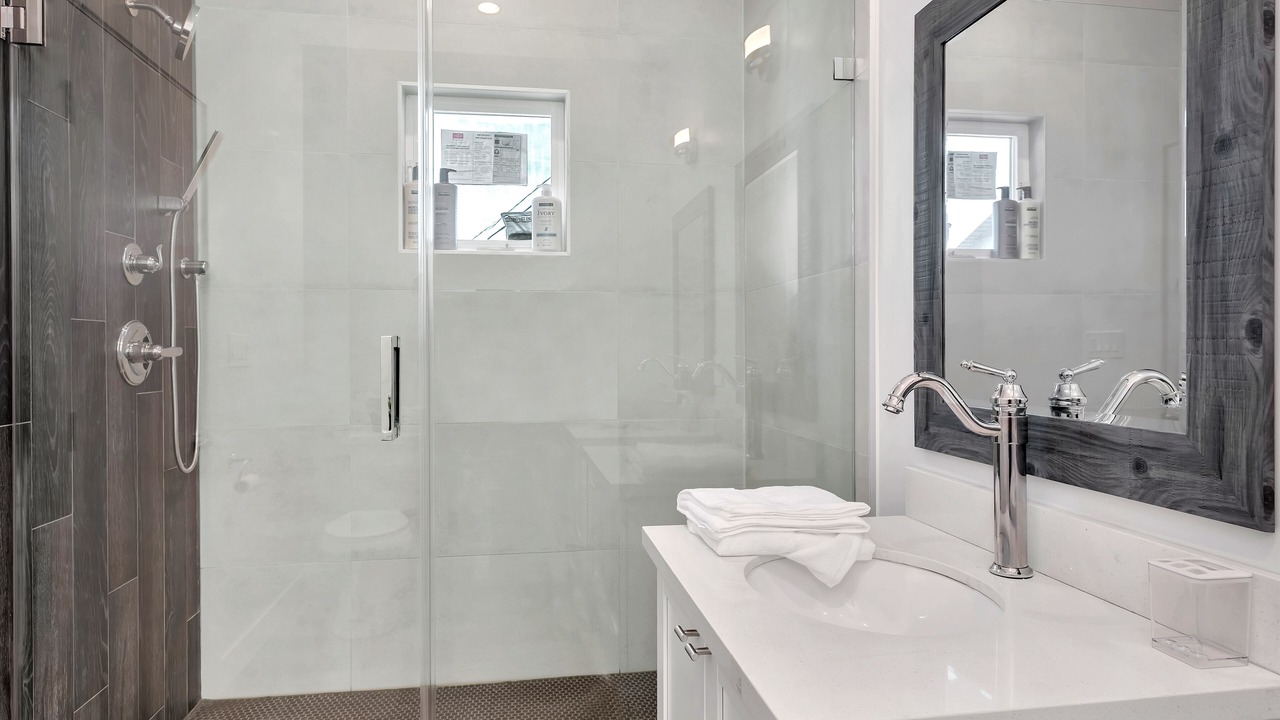 Photo of Bathroom in Hollywood