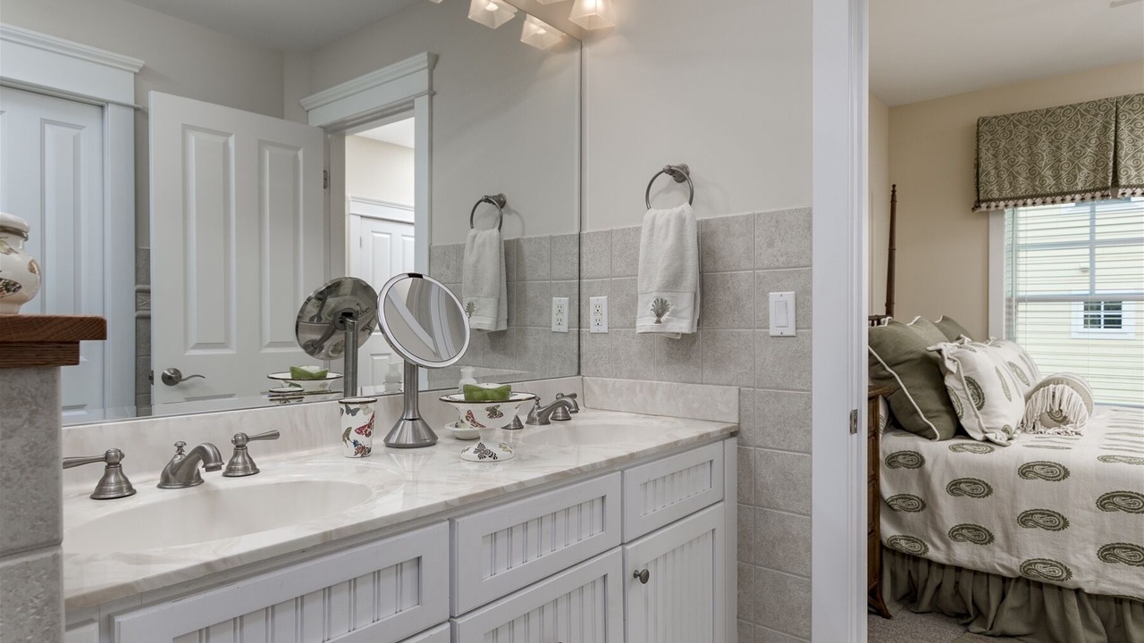 Photo of Bathroom in Sunset Island